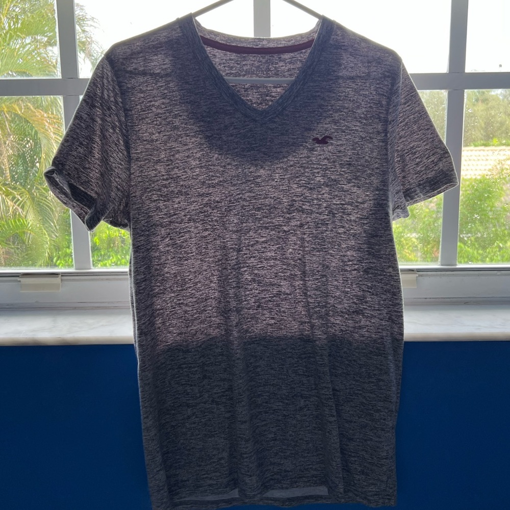Men's Hollister Gray V-Neck T-Shirt